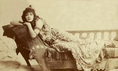 Portræt af Sarah Bernhardt som Cleopatra, 1891